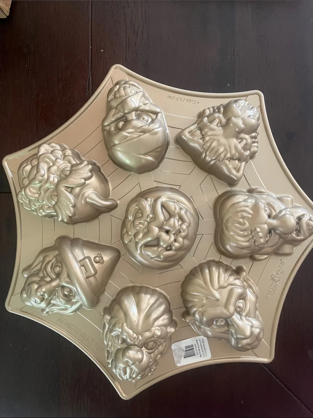 Nordic Ware Monster Cakelet Pan NWT